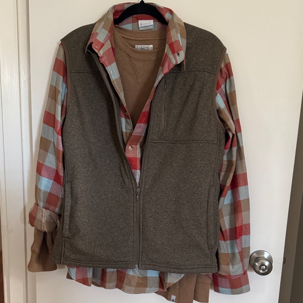 3 Pcs - Men's Casual Plaid Button Down with Izod Vest and matching undershirt